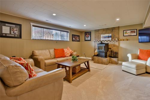 1976 Maddocks Road, Revelstoke, BC - Indoor