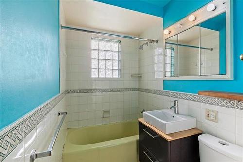 662 Gertrude Ave, Winnipeg, MB 