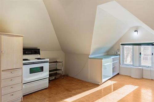 662 Gertrude Ave, Winnipeg, MB 