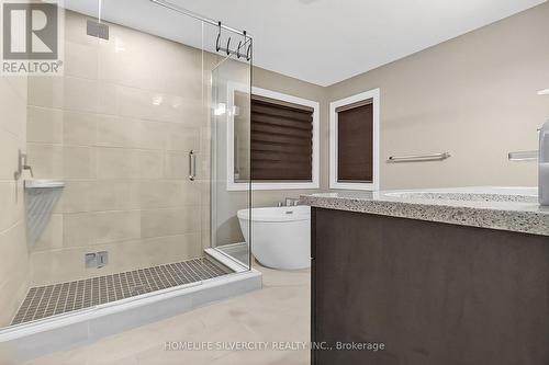 1601 Henrica Avenue, London North, ON - Indoor Photo Showing Bathroom