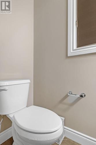 1601 Henrica Avenue, London North, ON - Indoor Photo Showing Bathroom