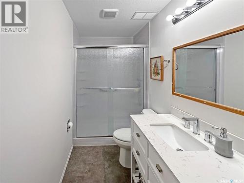 A1 532 River Street, Prince Albert, SK - Indoor Photo Showing Bathroom