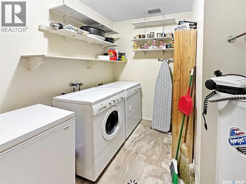 A1 532 River Street, Prince Albert, SK - Indoor Photo Showing Laundry Room