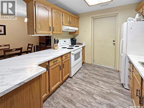 A1 532 River Street, Prince Albert, SK - Indoor Photo Showing Kitchen