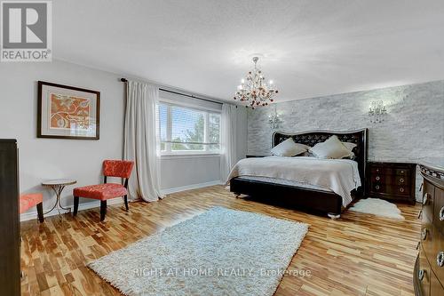 523 Landswood Way, Ottawa, ON - Indoor Photo Showing Bedroom