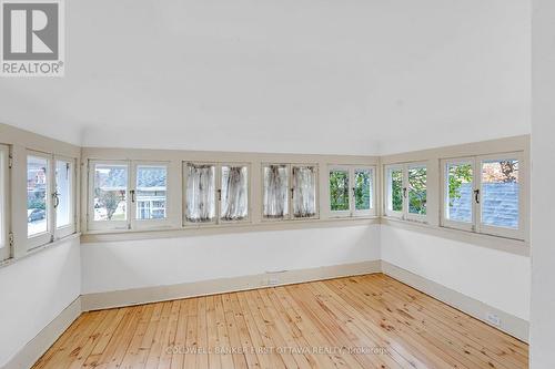 2 Gladstone Avenue, Smiths Falls, ON - Indoor Photo Showing Other Room