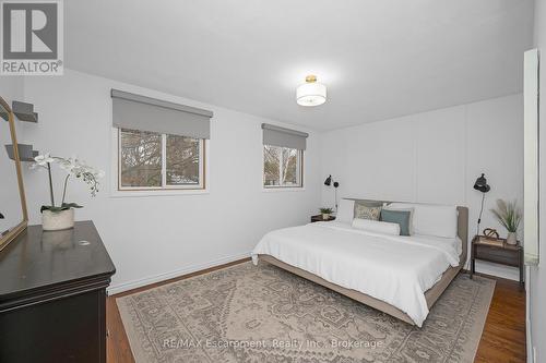 15 Harvest Lane, Brantford, ON - Indoor Photo Showing Bedroom