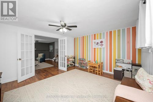 15 Harvest Lane, Brantford, ON - Indoor