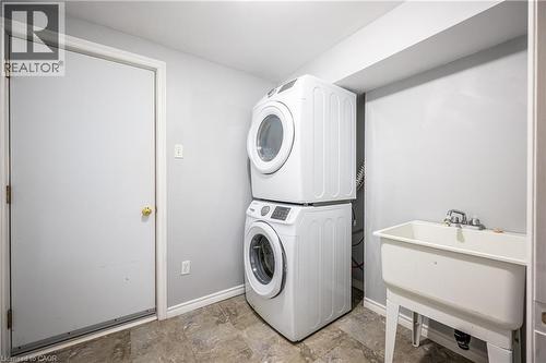 35 Indigo Street, Kitchener, ON - Indoor Photo Showing Laundry Room