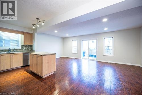35 Indigo Street, Kitchener, ON - Indoor Photo Showing Kitchen