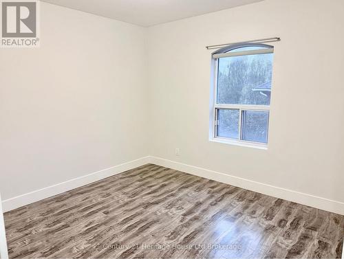 303 - 34 Brock Street, Woodstock (Woodstock - South), ON - Indoor Photo Showing Other Room