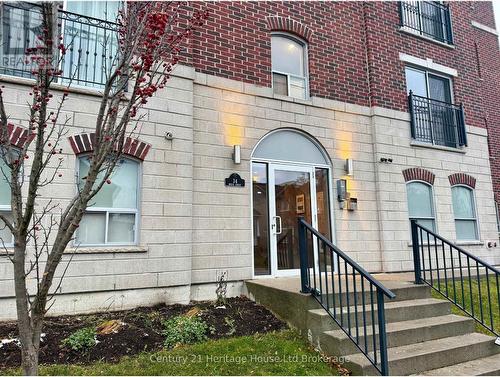 303 - 34 Brock Street, Woodstock (Woodstock - South), ON - Outdoor