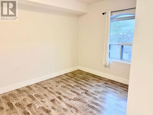 303 - 34 Brock Street, Woodstock (Woodstock - South), ON - Indoor Photo Showing Other Room