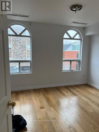 1431 & 1433 Gerrard Street E, Toronto, ON - Indoor Photo Showing Other Room