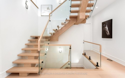 365 Jumna Avenue, Mississauga, ON - Indoor Photo Showing Other Room