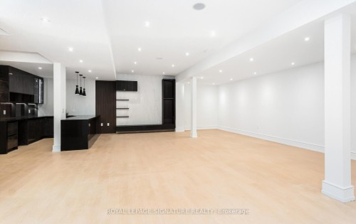 365 Jumna Avenue, Mississauga, ON - Indoor Photo Showing Other Room