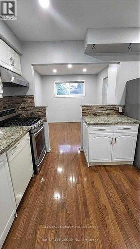 882 Southdown Drive, Oshawa, ON - Indoor Photo Showing Kitchen