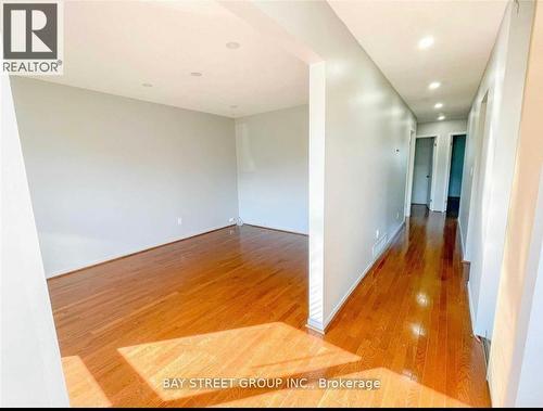 882 Southdown Drive, Oshawa, ON - Indoor Photo Showing Other Room