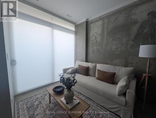 1 - 101 Bernice Crescent, Toronto, ON - Indoor