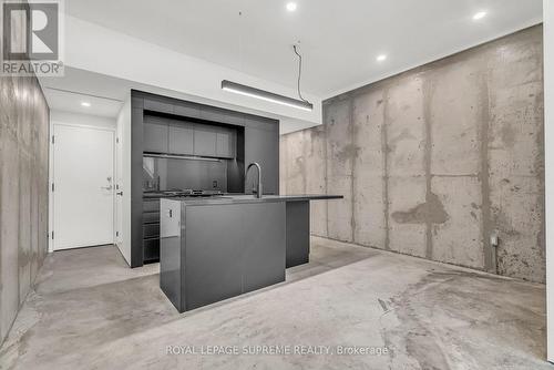1 - 101 Bernice Crescent, Toronto, ON - Indoor Photo Showing Kitchen