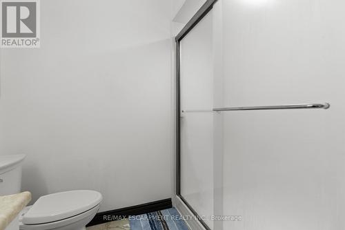 2396 Lyford Lane, Burlington, ON - Indoor Photo Showing Bathroom