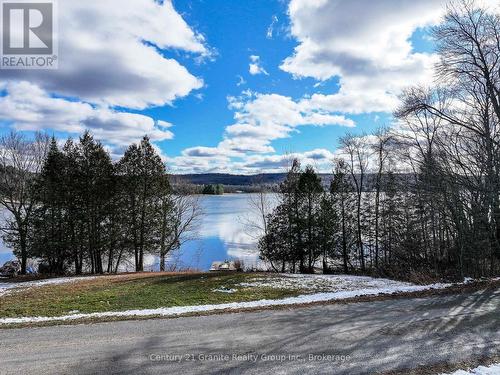 1309 Nila Road, Dysart Et Al (Guilford), ON - Outdoor With Body Of Water With View