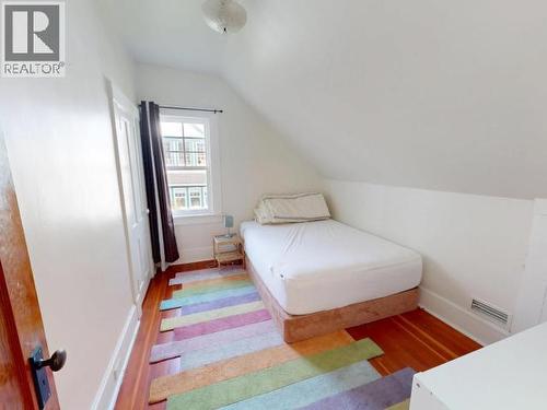 5630 Marine Ave, Powell River, BC - Indoor Photo Showing Bedroom