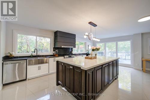 14874 Niagara River Parkway, Niagara-On-The-Lake, ON - Indoor Photo Showing Kitchen With Upgraded Kitchen