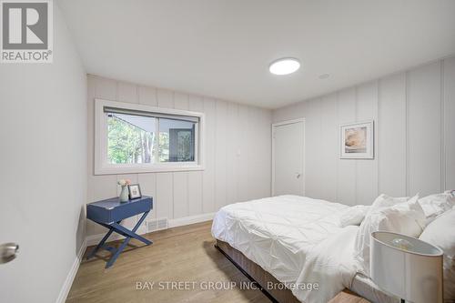 14874 Niagara River Parkway, Niagara-On-The-Lake, ON - Indoor Photo Showing Bedroom