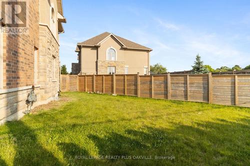 2386 Natasha Circle, Oakville, ON - Outdoor