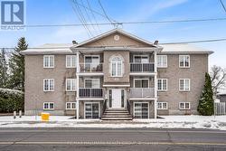 302 - 1005 LAURIER STREET  Clarence-Rockland, ON K4K 1T7