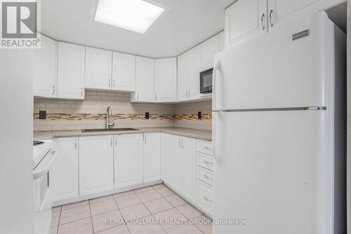302 - 1005 Laurier Street, Clarence-Rockland, ON - Indoor Photo Showing Kitchen