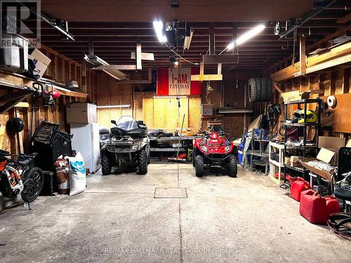 garage - 2121 Con10 Concession, Alfred And Plantagenet, ON - Indoor Photo Showing Garage