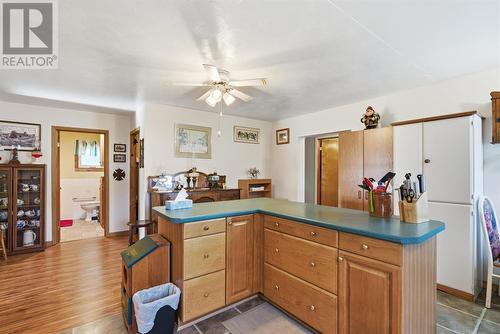 11 John St, Iron Bridge, ON - Indoor