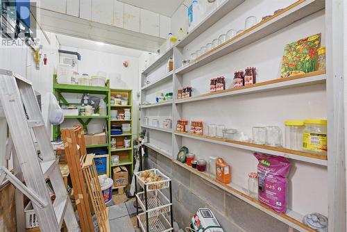 11 John St, Iron Bridge, ON - Indoor