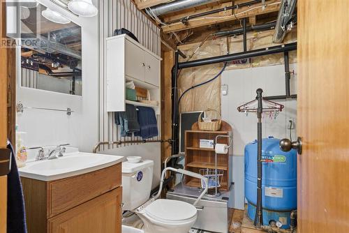 11 John St, Iron Bridge, ON - Indoor