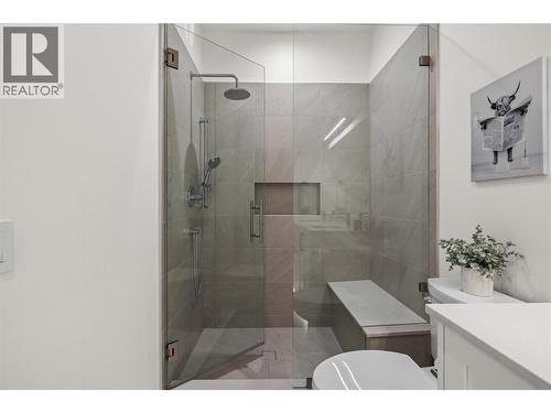 1979 Country Club Drive Unit# 20, Kelowna, BC - Indoor Photo Showing Bathroom