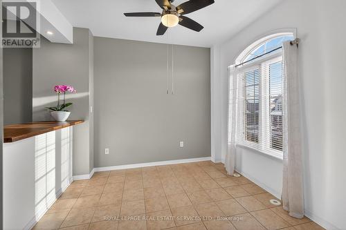 2332 Sutton Drive, Burlington, ON - Indoor Photo Showing Other Room