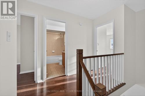 2332 Sutton Drive, Burlington, ON - Indoor Photo Showing Other Room