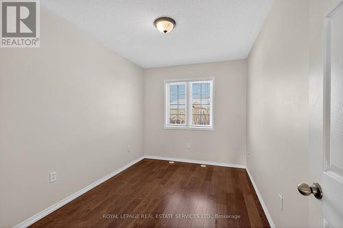 2nd Bedroom - 2332 Sutton Drive, Burlington, ON - Indoor Photo Showing Other Room