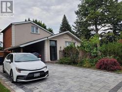 103 GLENTWORTH ROAD Toronto, ON M2J 2E7