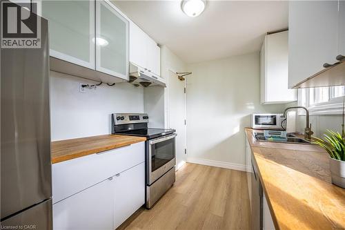 120 Marshall Street, Waterloo, ON - Indoor Photo Showing Kitchen