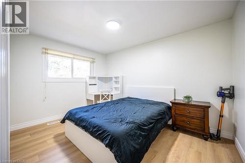 120 Marshall Street, Waterloo, ON - Indoor Photo Showing Bedroom
