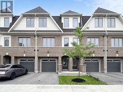 85 DANZATORE PATH  Oshawa, ON L1L 0P9