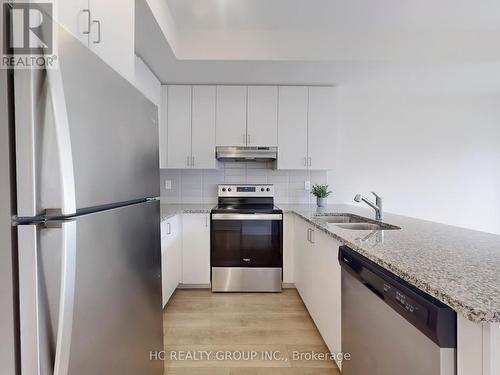 85 Danzatore Path, Oshawa, ON - Indoor Photo Showing Kitchen With Double Sink