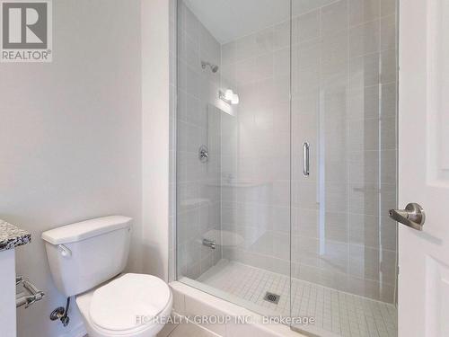 85 Danzatore Path, Oshawa, ON - Indoor Photo Showing Bathroom