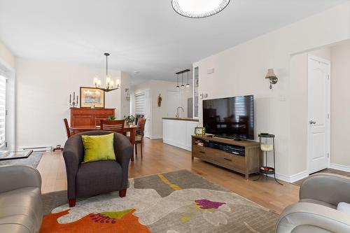 Overall view - 3-132 Rue Prince, Châteauguay, QC - Indoor Photo Showing Living Room
