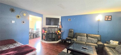 602 Nova St, Nanaimo, BC - Indoor Photo Showing Living Room