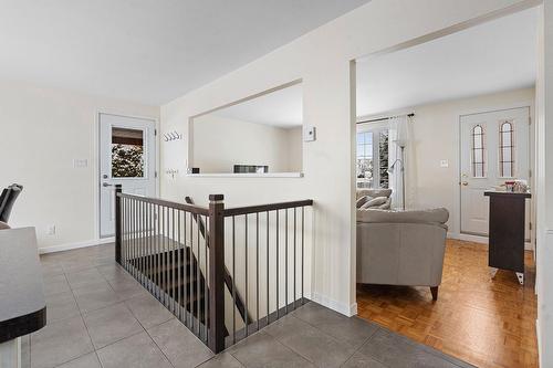 Escalier - 321 Rue De Nancy, Lévis (Les Chutes-De-La-Chaudière-Ouest), QC - Indoor Photo Showing Other Room