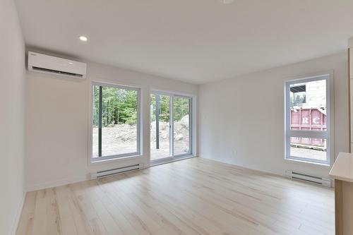 Dwelling - 512  - 516 Rue Tex-Lecor, Saint-Jérôme, QC - Indoor Photo Showing Other Room
